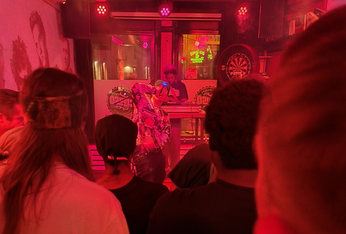 Wat weet je van Graig G en Termanology die optreden in een kroeg, is Kevlar Fest een ja of een no go?