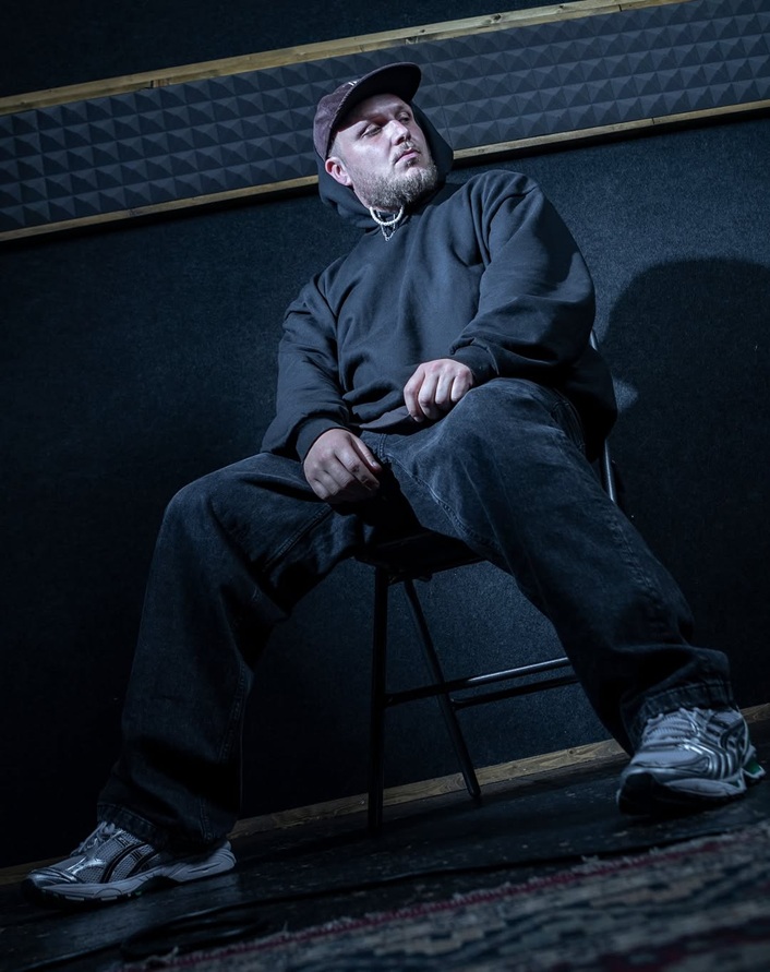 Boombap en bravoure: Tens laat tanden zien op ‘codex ferox’